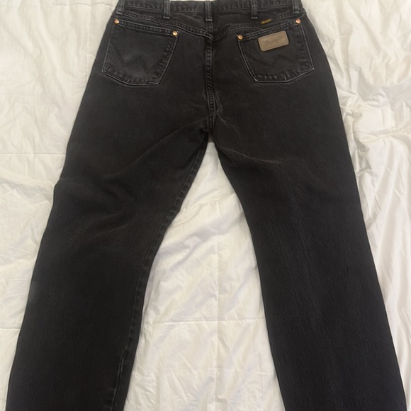 Vintage men’s wrangler black jeans size W36 L32 fits more like size W32 - Picture 2 of 5